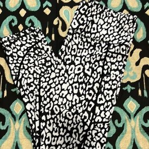 Zyia Leopard Leggings